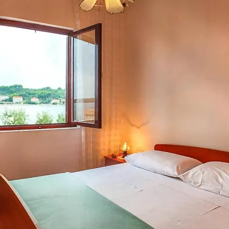 Fico Apartment *