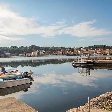 Fico Apartmán Veli Rat